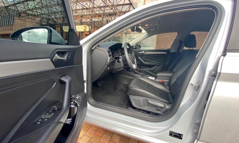 Volkswagen Jetta Comfortline Mg Automoviles